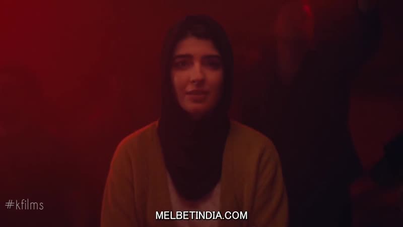 Ragazza musulmana pakistana in hijab si fa scopare nuda nella scena di un film americano in topless muslimah sesso nudo (arabo turco egiziano caldo)