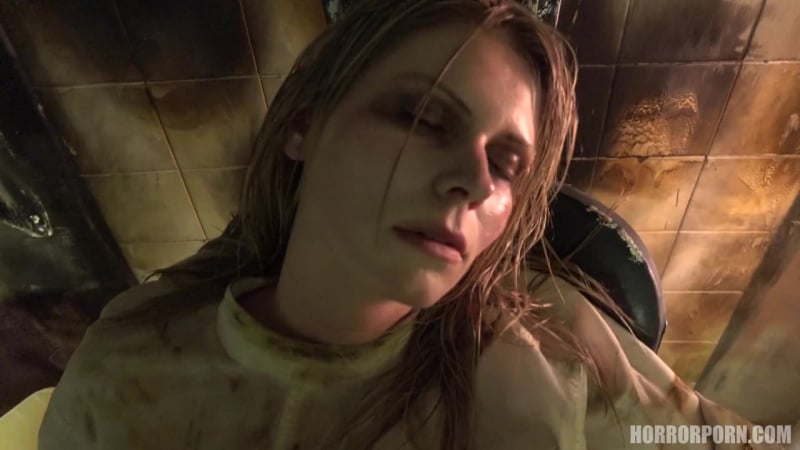 Condanna a morte (porno, pov, bdsm, cosplay, fetish, horror, hardcore)