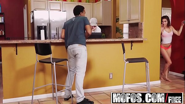 Mofos - Latina Sex Tapes - Michelle Taylor - Latina freak traditrice