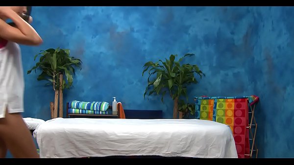 ब्लौंडी को यौन आनंद मिलता है