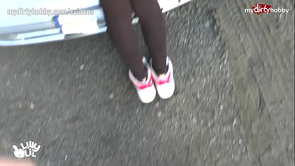 My Dirty Hobby - LillyLil usa duro analmente y en público