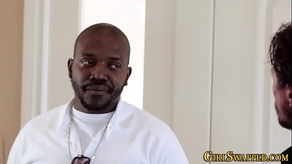 Stepteen de ébano embestido