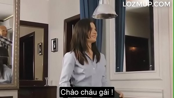 Báacute_c h&agrave_ng x&ó_m