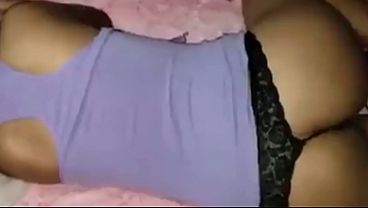 disfrutando del estrecho coño de mi hermanastra y dejándola embarazada