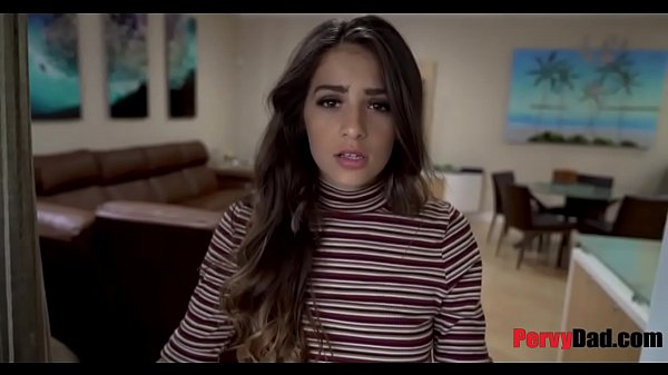 Con gái Cơ đốc giáo không hẳn là Cơ đốc giáo- Sofia Reyez