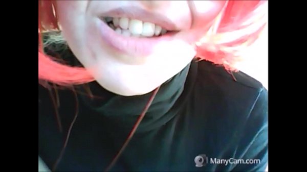 scandaleux au-delà de toutes limites : pipi et blasphème extrême avec Chantal