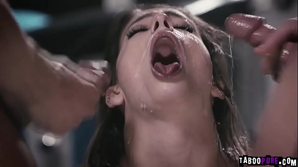 Cú thâm nhập kép đầu tiên của Kristen Scott thật tuyệt vời!