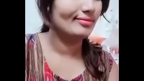 Swathi naidu è una canzone romantica che seduce e canta