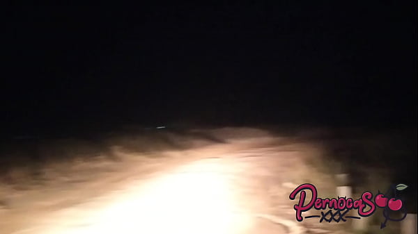 Después de la fiesta cogimos a un chico y lo dejamos desnudo en la carretera - Lady Milf - Pernocas