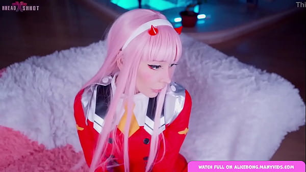 Teen Teen tritt auf – wild