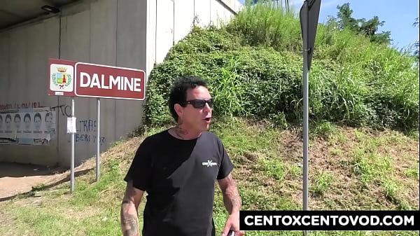 Inquadrature anali e doppie per il siciliano al CentoXCento