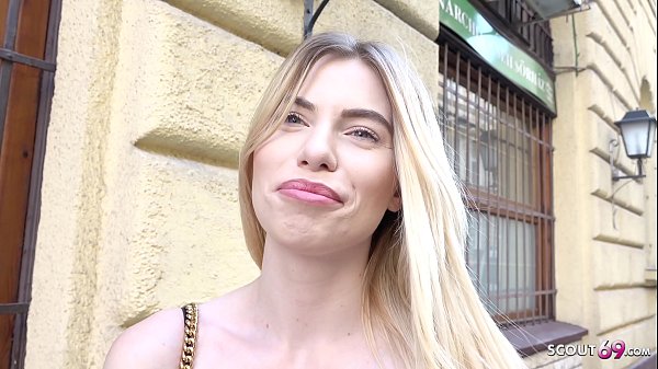 SCOUT ALEMÃO - PRIMEIRA FODA ANAL PARA A ESTUDANTE SLIM MELINA NO REAL STREET CASTING