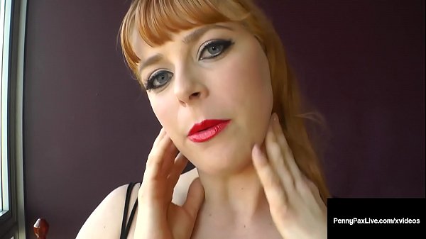 Fanculo quel buco del culo! Penny Pax si riempie i suoi piccoli buchi e viene!
