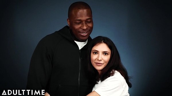 Sexy sexy adolescente posa