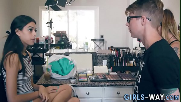 Sexy lesbische Teenie-Posen