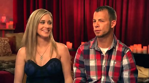 Una sexy teenager amatoriale provoca