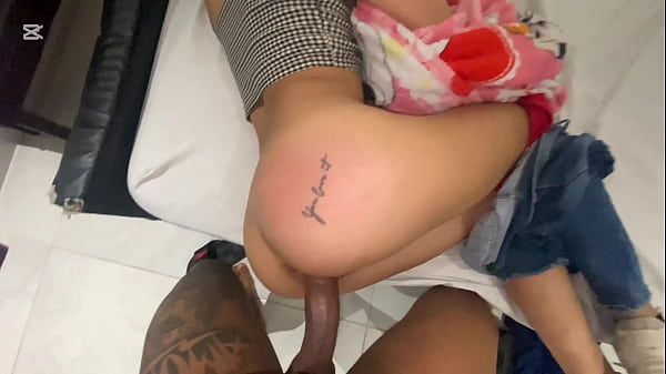 Ricca scopata in POV, mi ha dato delle belle sensazioni, mi sono arrapato e ho lasciato la sua vagina piena di latte