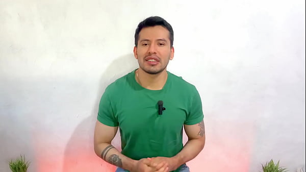 Il figlio etero sposato del mio capo mi infila il culo senza preservativo con il suo grosso cazzo durante un viaggio di lavoro! storia sessuale