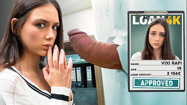 Guarda il video di una bella teenager