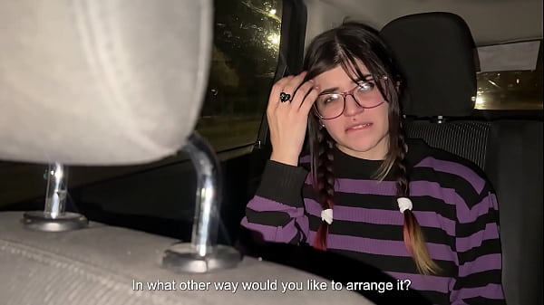 La bellissima teenager si diverte con la latina