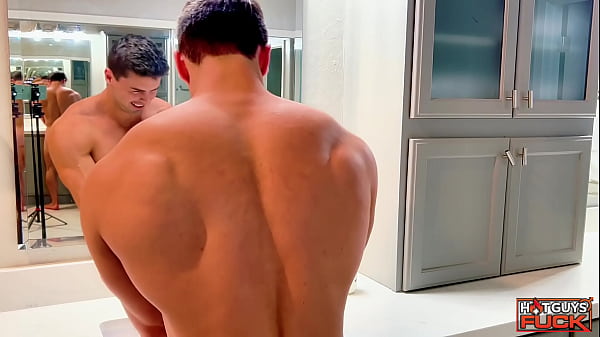 Traviesa Chica Adolescente se burla en el culo