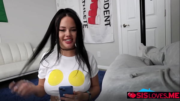 Madalina Moon macht weitere Fotos von Joshuas Schwanz und steckt ihn sich mit den seltsamsten Ausreden sogar in den Mund