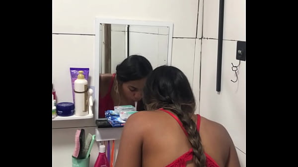 Peguei ele do nada fiz ele gozar gostoso