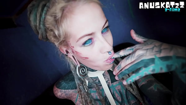 Incredibile incredibile teenager si diverte