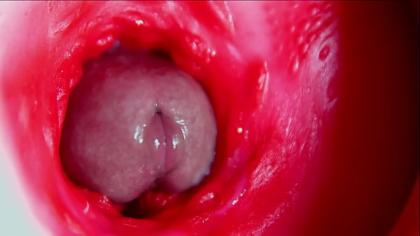 Hermoso y jugoso coño chapoteando dentro de ASMR en primer plano dentro del ano