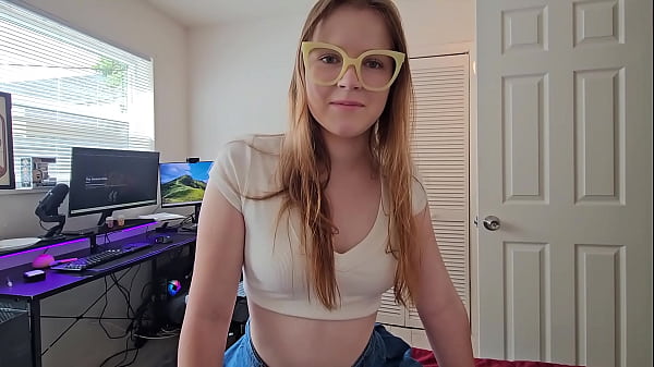 Compartiendo una habitación con mi nueva hermanastra rusa: Ava Marina: Dirty Tale: Danny Dirt