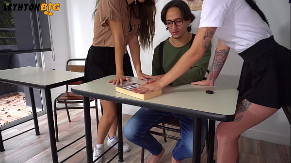 Xem video teen mông nóng