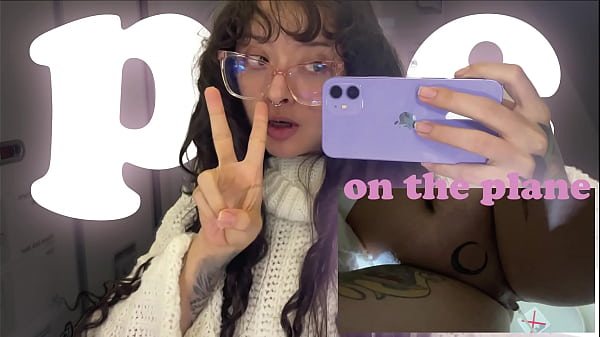 看看我去欧洲旅行时撒尿的样子，我在飞机上