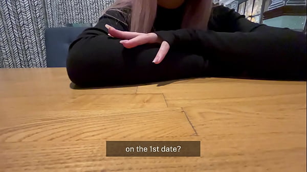 Cô ấy cởi bao cao su và bắt đầu mút trong buổi hẹn hò đầu tiên để mát-xa và ăn salad