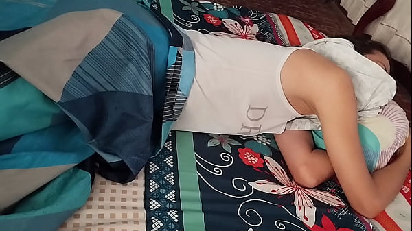 Mi sono scopato la moglie del mio migliore amico, lui è andato a lavorare e sono andato a scoparlo perché volevo essere scopato