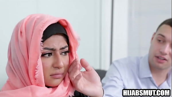 मुस्लिम लड़की के पास अमेरिकी लड़के को चोदने के अलावा कोई विकल्प नहीं है