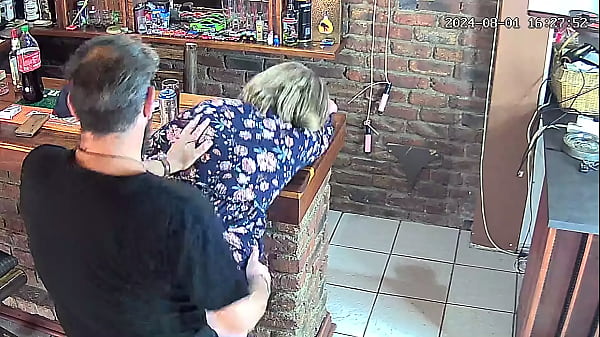 Ich habe meinen Mann dabei erwischt, wie er mit der Frau des Nachbarn fremdgegangen ist