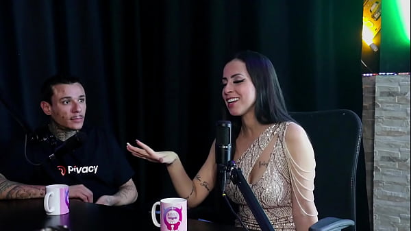 Empezó en el porno, hizo una colaboración después de vender pajas, la familia era difícil, pero su padre y su madre... - Teh Angel &amp_ Ktal (SHEER/RED)