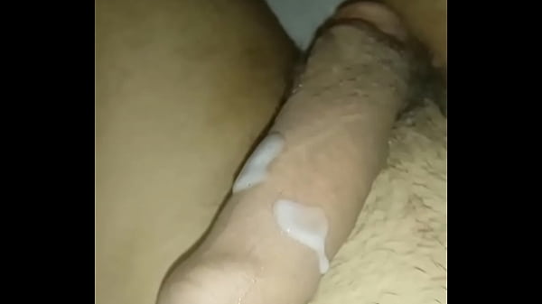 Paja rápida debajo de las sábanas o