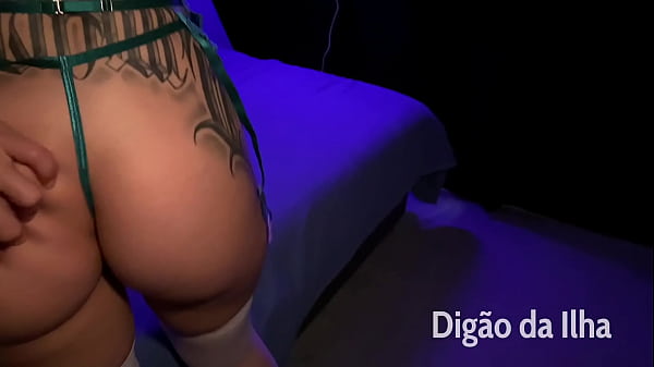 Verdammt heißer Blowjob, Provokation und eine vor Geilheit triefende Rothaarige – Dracarys SG Dig&atilde_o da Ilha