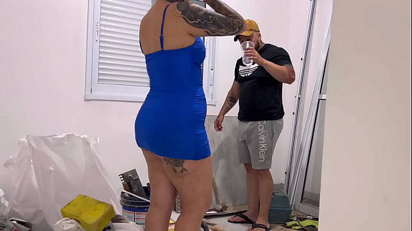 Pose de jeune fille coquine