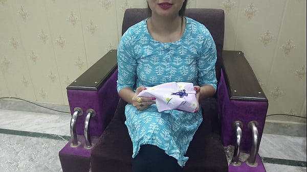 Der freche Devar flirtet mit dem heißen Bhabhi, der nach dem Blowjob abspritzt