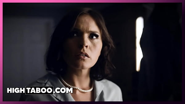 HighTaboo - Il marito lascia la moglie per la babysitter, Krissy Lynn, Chloe Temple