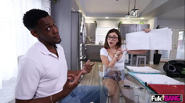 Leana Lovings aveva bisogno di aiuto con i suoi studi sull'Africa