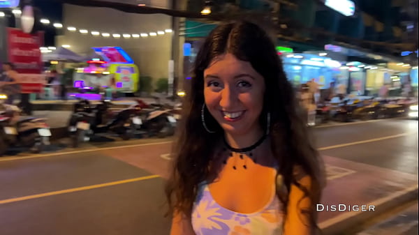 Follada toda la noche en Anal baby que recogí en un bar público de la playa