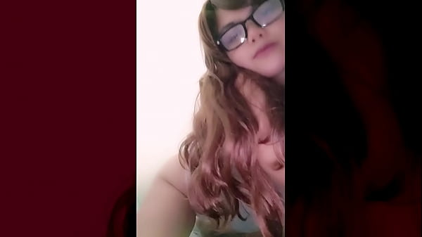 印度德西·普里亚·艾玛 (Desi Priya Emma) 用她的大胸部跳舞和戏弄 | XXX 性网络系列 |新印地语性感视频 |印地语热辣性爱网络系列|热门网络系列 |热门高清