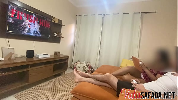 Yo era Sub-zero y ella era Scorpion. Ella apostó que me vencería, que valía lo que yo quisiera.