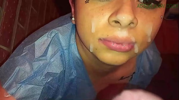 Hermosa Adolescente realiza corrida