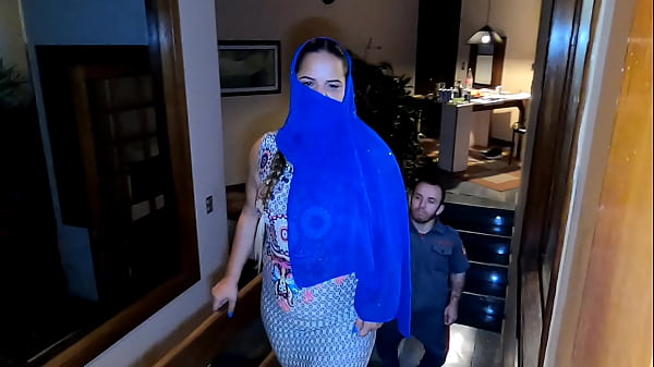 Arabischer Desi-Junggesellenabschied mit einem Feuerwehrmann vom SBT-Fernsehen. Pitoco173