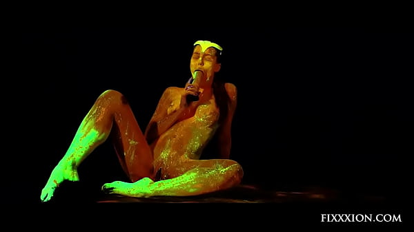 Heißes süßes Teen hat Spaß - sex_toys