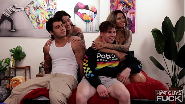 Modelos adolescentes exóticas y sexys